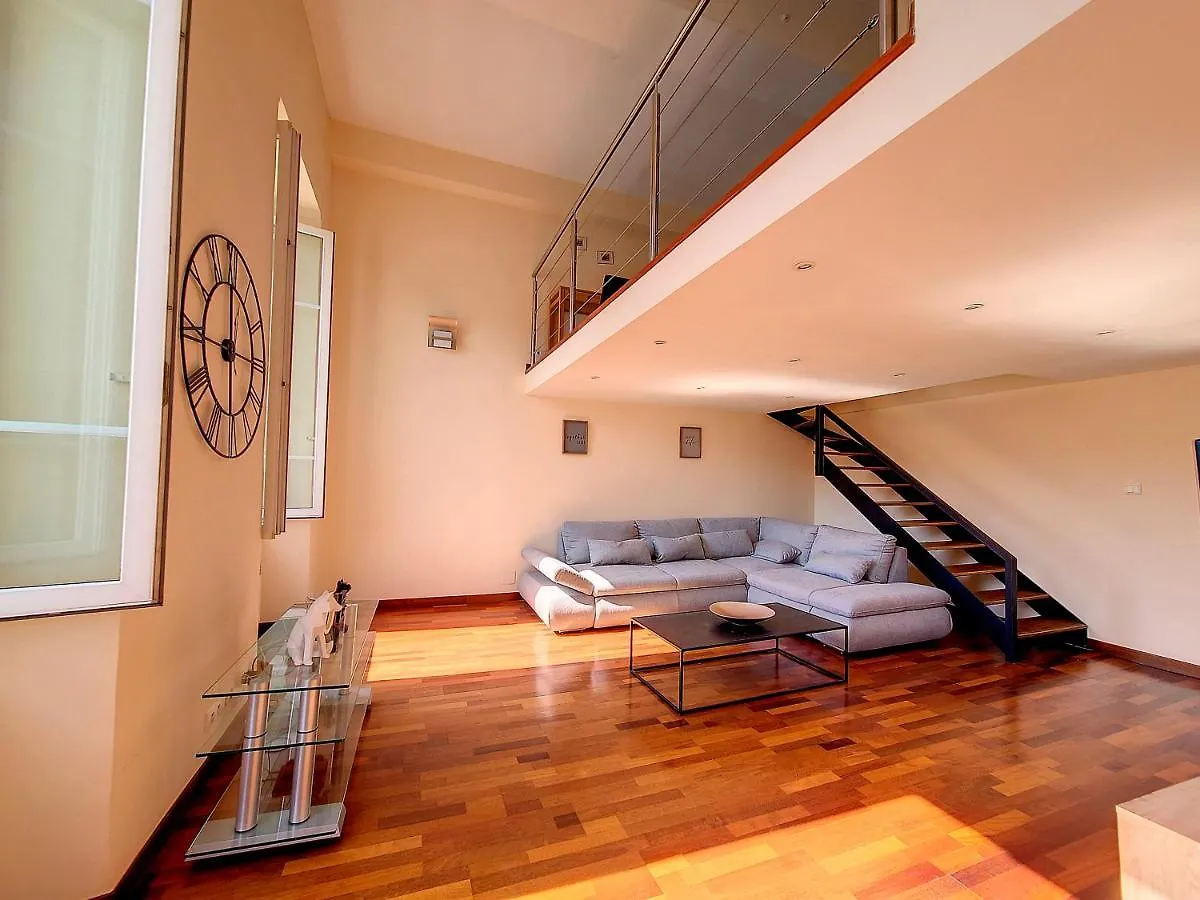 Appartement Le Duplex du port à Nice France