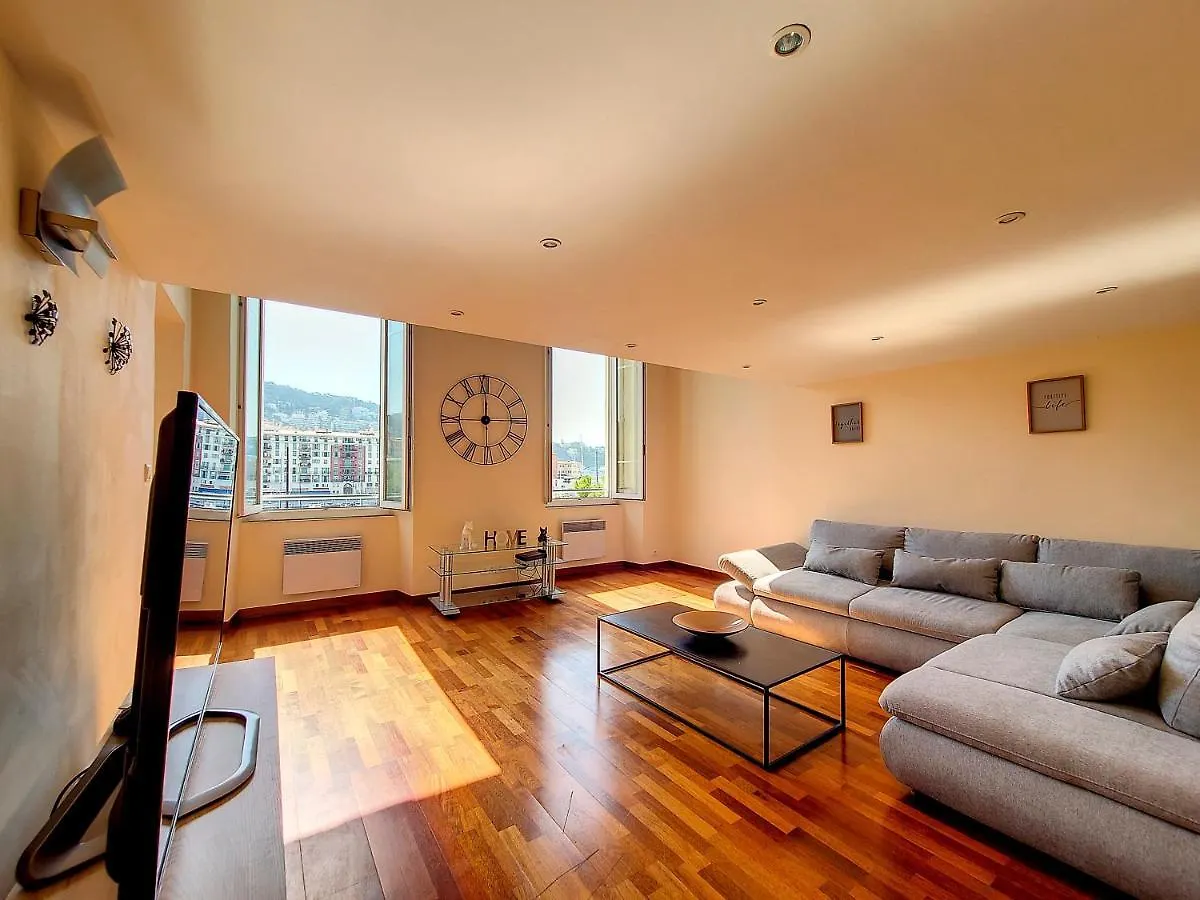 Appartement Le Duplex du port à Nice