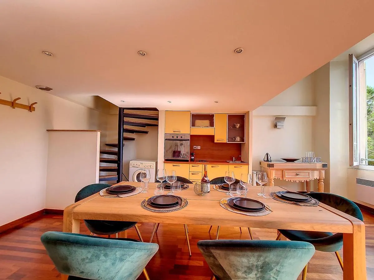 Appartement Le Duplex du port à Nice